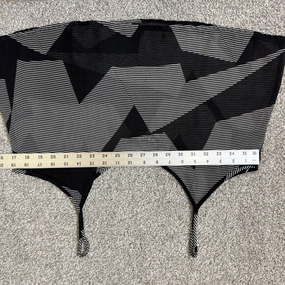 Volcom Strangler Cami Top Womens Small Black White Geometric Sheer Cropped - Picture 6 of 7